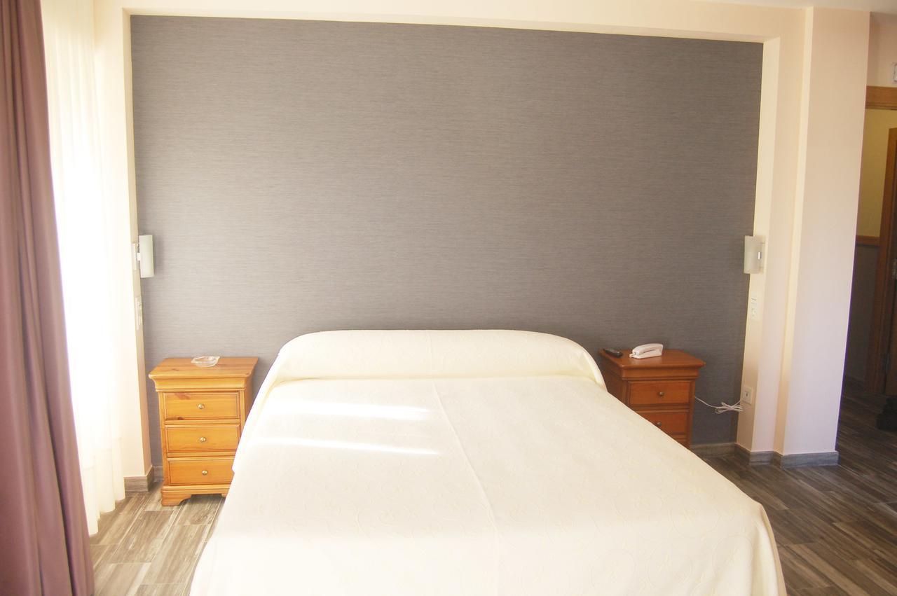 Hotel Lupa San Juan de Pinera Zewnętrze zdjęcie